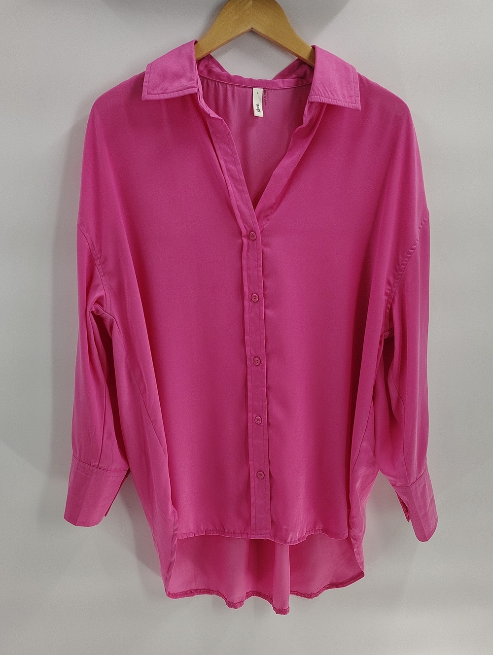 Glam Button Down Top Size Large Satin Pink Lightweight Flowy V Neck